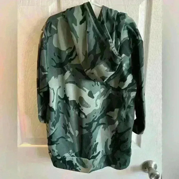 Youth Adidas hoodie - Picture 5 of 5